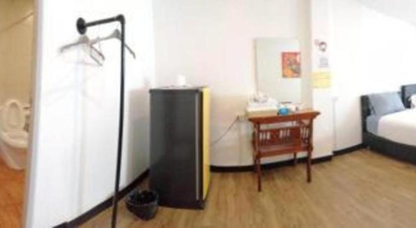 Hostel Hoppers Place Donmuang *