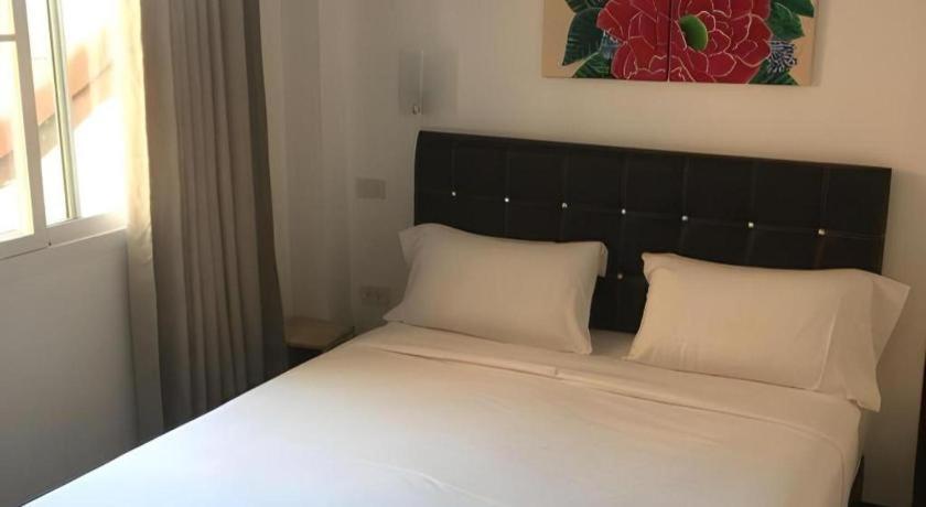 Hoppers Place Donmuang Hostel Bangkok