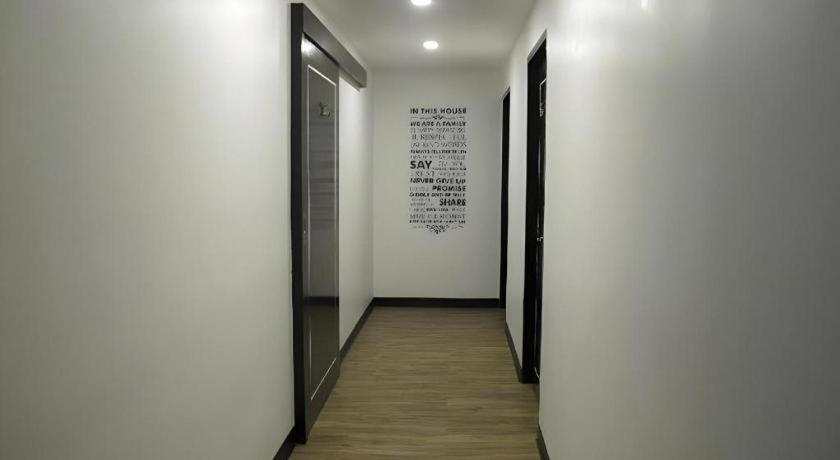 Hostel Hoppers Place Donmuang Bangkok