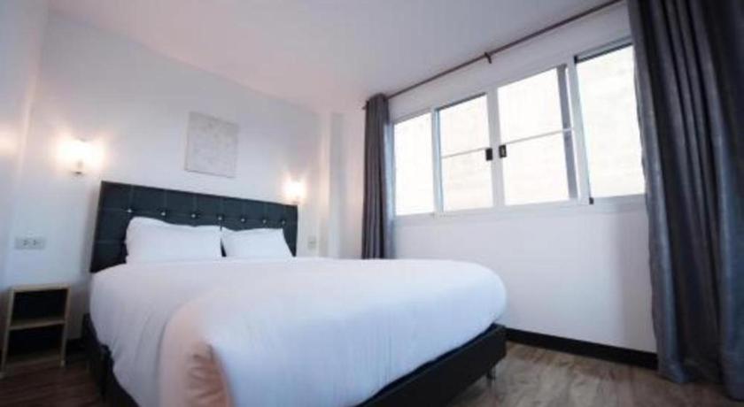 Hoppers Place Donmuang Hostel Bangkok